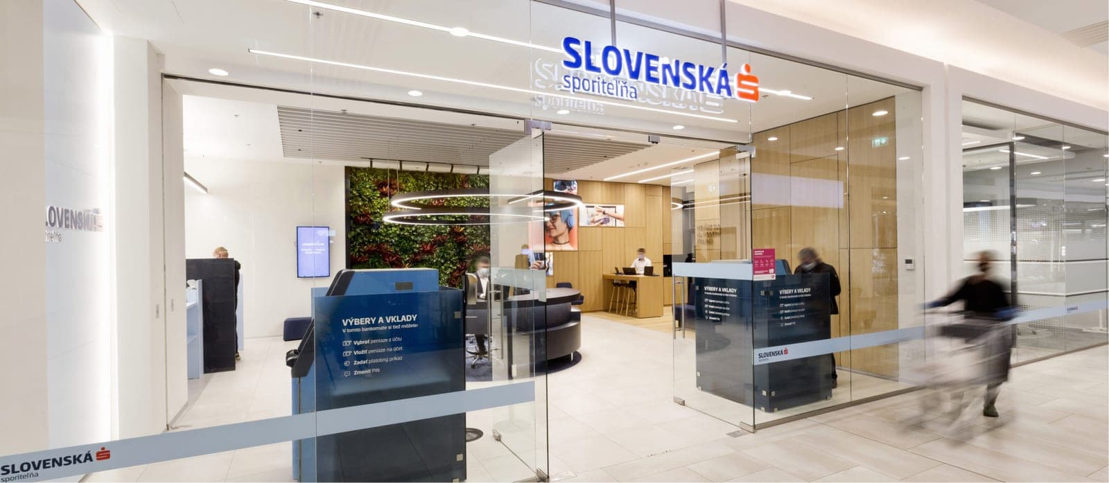 Slovenská sporiteľňa — digital transformation through data education